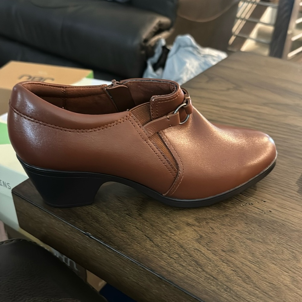 Women’s Clarks Emily2Erin Tan. Brand new in box. Size 9